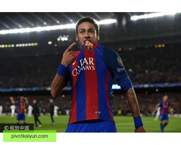 内马尔回顾巴萨三冠王时刻，表现稳健引发关注