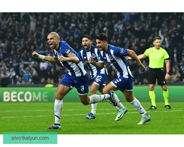 塔利亚菲科凭借丰富的欧冠经验，助力球队在小组赛中的表现稳健