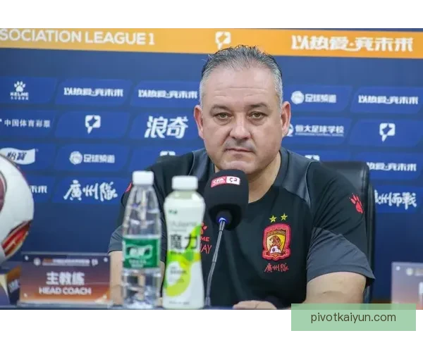 中超门将排行：数据分析显示多位守门员表现稳健，竞争力增强。